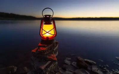 湖边的灯笼 夜晚 湖泊 灯笼 4K