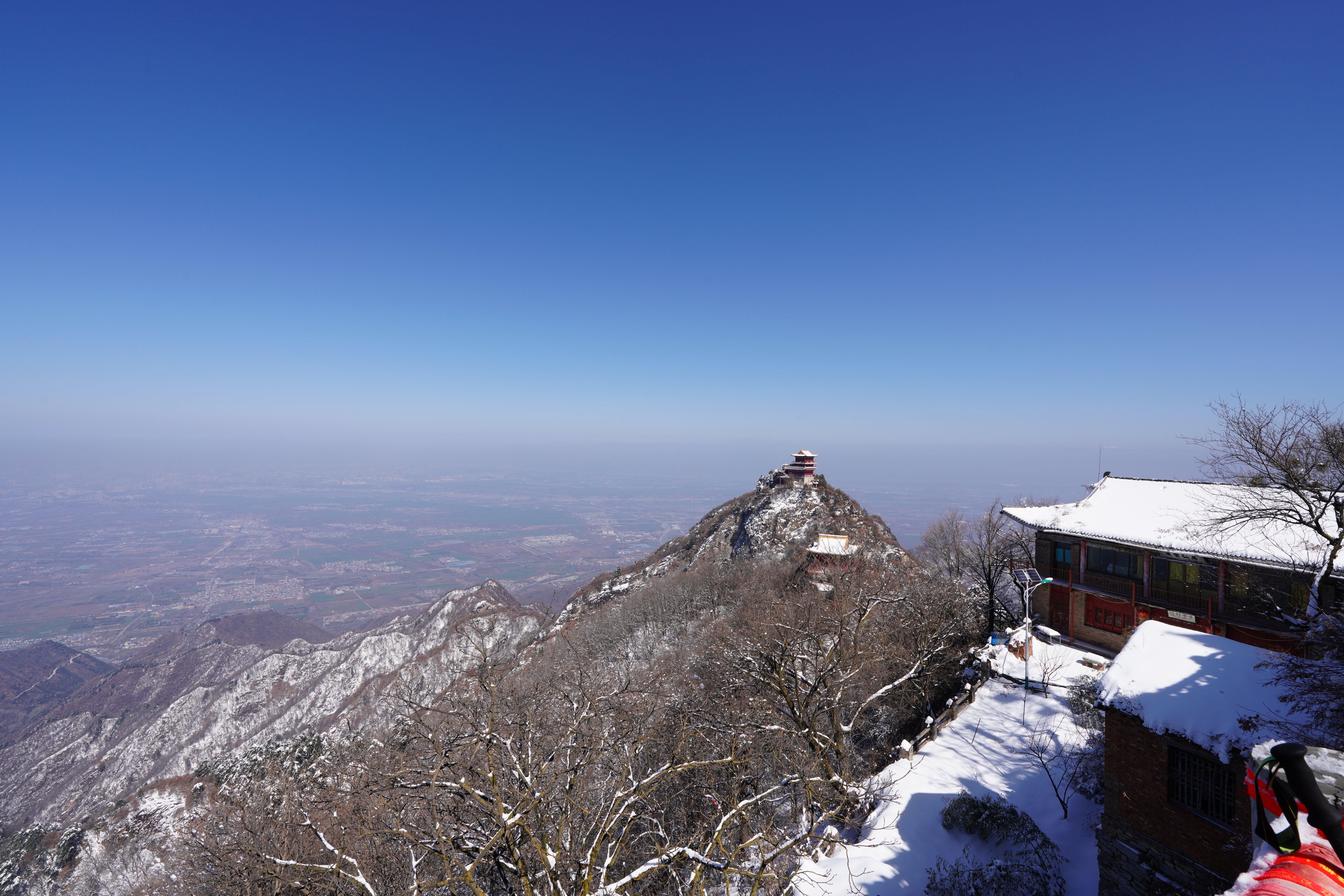 雪后嵩山金顶 雪山 风景 寺庙 8K