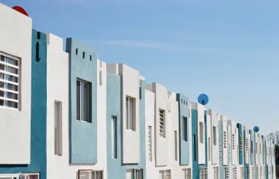 现代建筑群 现代建筑 蓝色调 城市景观 4K
