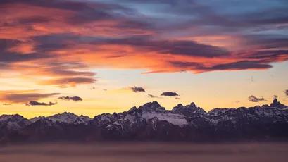 雪山日落 雪山 日落 天空 4K