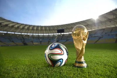 世界杯球场风光 足球场 世界杯奖杯 绿茵草地 4K