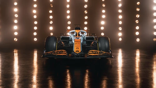 聚光灯下的F1赛车 F1赛车 舞台灯光 对称构图 4K