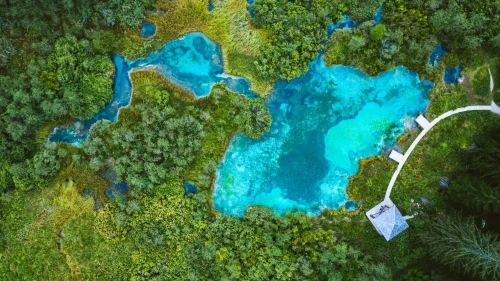 蓝湖森林俯瞰 湖泊 森林 俯视图 4K