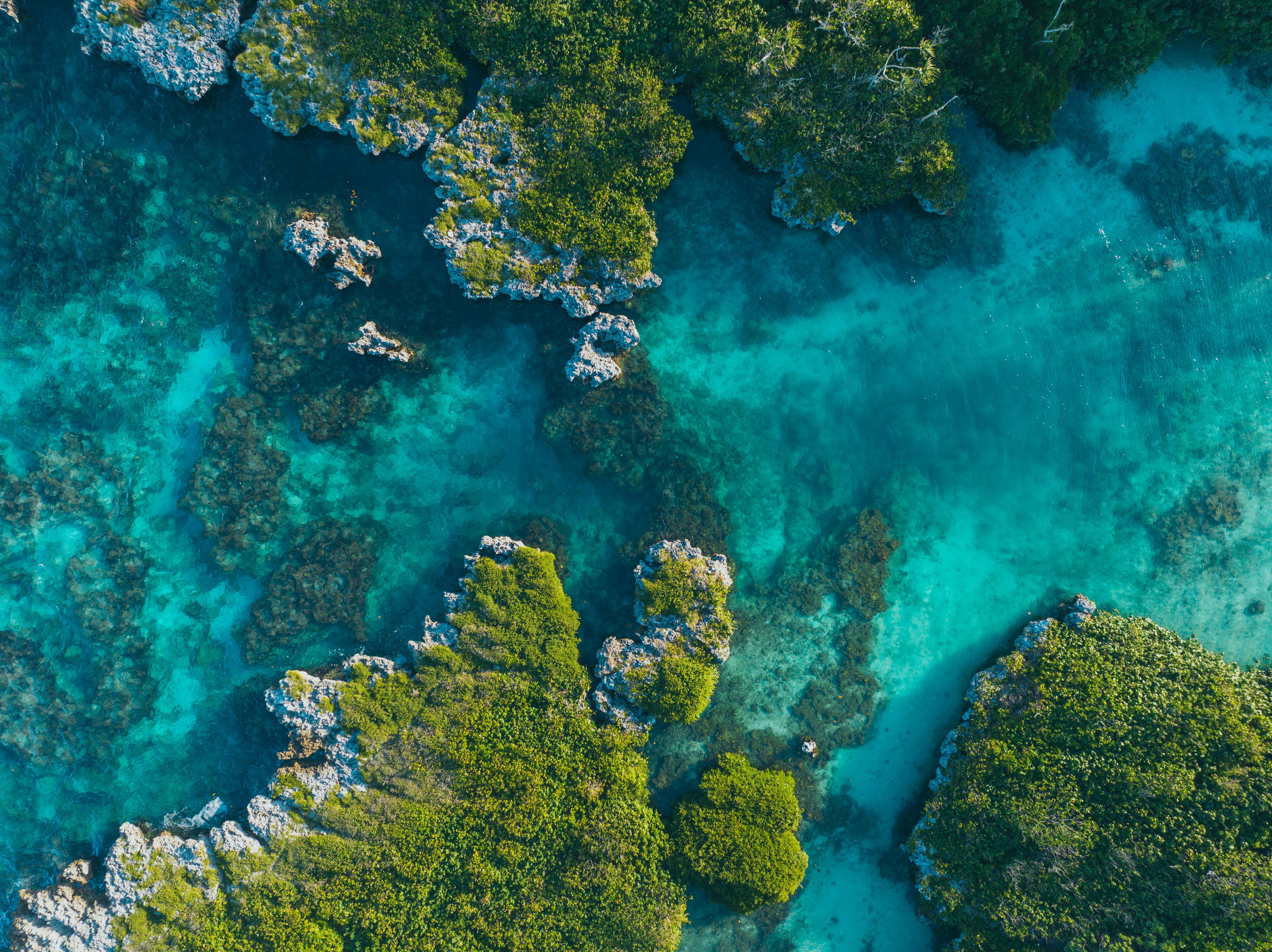 碧海绿岛 航拍 热带岛屿 清澈海水 4K