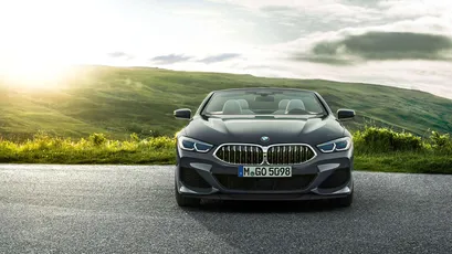 BMW敞篷车 场景 风格 颜色 4K