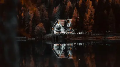 湖畔秋居倒影 湖畔 秋季 倒影 4K