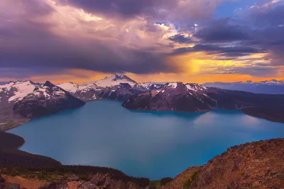 雪山湖畔夕阳 自然风光 雪山湖泊 日落景色 1080P