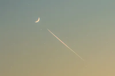 月夜航迹 夜空 月亮 飞机航迹 SD
