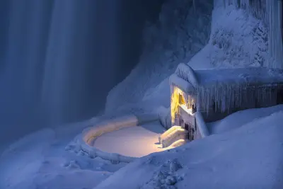 冰雪中的小屋 冬季 雪景 冰挂 2K