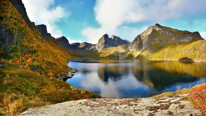 秋山湖景 山水 秋季 自然风光 2K