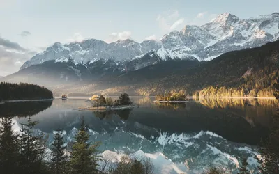 山湖倒影 自然风光 宁静 雪峰 4K