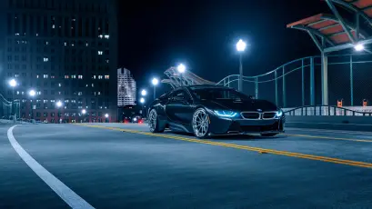 夜色中的跑车 城市夜景 跑车 霓虹灯光 8K