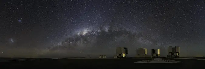 银河下的天文台 天文台 星空 银河 8K