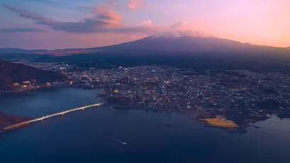 富士山下的黄昏 自然风光 黄昏景色 城市景观 4K