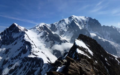 巍峨的雪山峰峦 山脉 雪景 户外 1080P