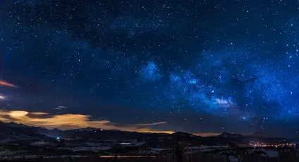 银河横跨夜空 星空 夜景 银河 1080P