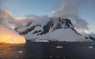 南极冰山日落 自然风光 冰雪世界 日落美景 4K
