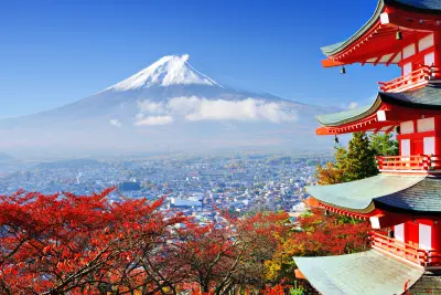 富士山与红叶塔 日本 富士山 红叶 4K