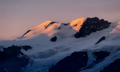 雪山日落的壮丽景色 自然景观 日出日落 雪山 4K