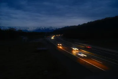夜行山路 夜晚 公路 山景 4K