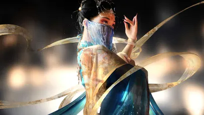神秘舞者 舞蹈 幻想风格 蓝色金色 4K