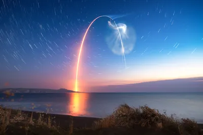 流星划过夜空 流星雨 夜空 水边 4K