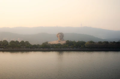 橘子洲头青年毛泽东雕 雕塑 湘江 长沙 4K