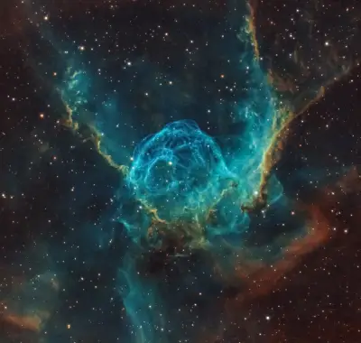 宇宙中的蓝色星云 宇宙 星云 太空 4K
