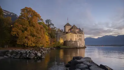 湖畔古堡秋景 古堡 湖泊 秋天 4K