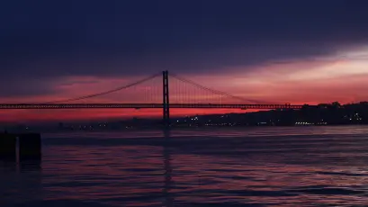 暮色中的大桥 日落 桥梁 水面倒影 4K
