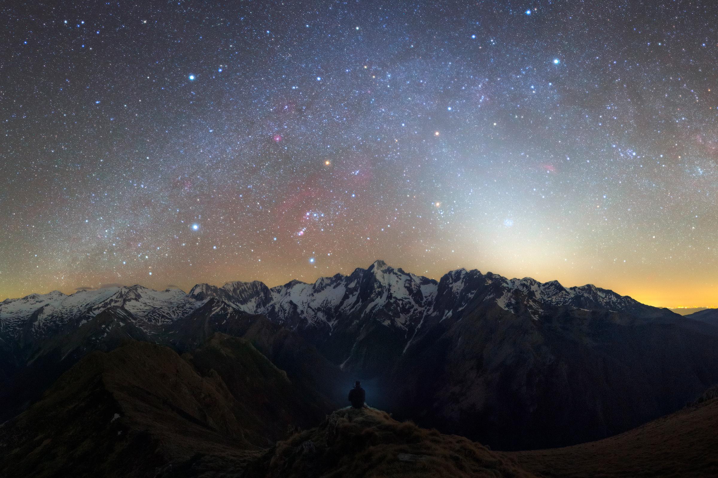星空下的雪山守望者 星空 雪山 夜景 2K