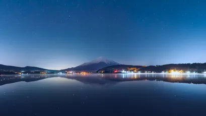 夜幕下的富士山 自然风光 星空摄影 蓝色调 4K