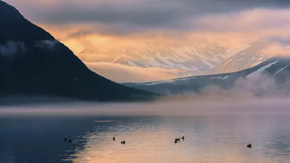 晨雾湖山 山水 晨雾 湖面 2K